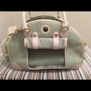 Carrying case for Chihuahua